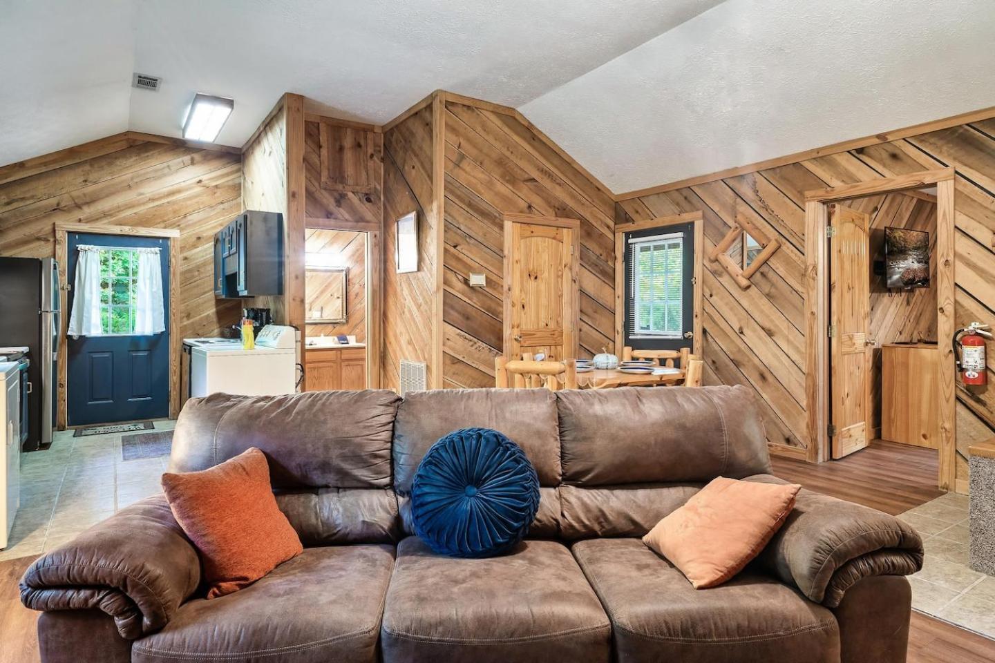 Romantic Mtn Cabin Hot Tub & Jacuzzi Views سيفيرفيل المظهر الخارجي الصورة